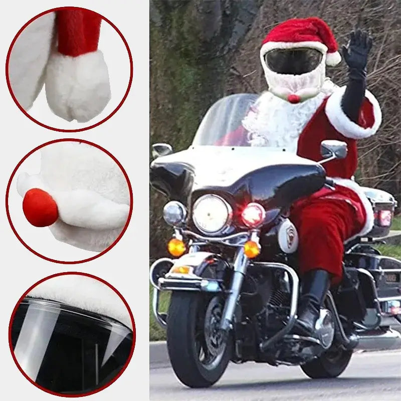 Motard vêtu en Père Noël roulant sur une moto avec un Bonnet Père Noël Casque Moto recouvrant son casque noir. Zoom sur les détails du bonnet : nez rouge, moustache blanche et ajustement sur la visière.