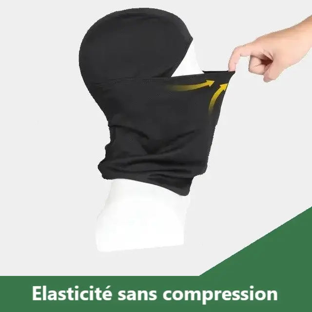 Cagoule camouflage militaire élastique sans compression, montrant flexibilité et confort.