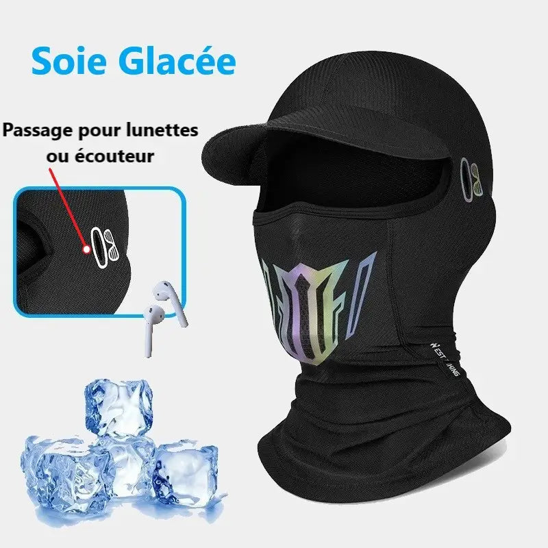 Cagoule casquette noire en soie glacée avec visière et design graphique multicolore, dotée de passages pratiques pour lunettes ou écouteurs, accompagnée d’éléments visuels représentant des glaçons pour illustrer sa fraîcheur et son confort pour les activités outdoor.