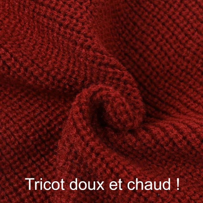 Gros plan sur le tissu de la Cagoule Chouette rouge, mettant en avant un tricot doux et chaud pour un confort maximal.