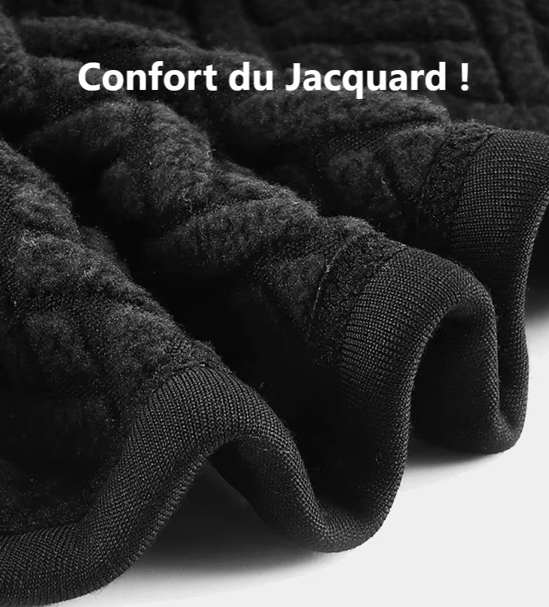 Cagoule ski avec confort exceptionnel grâce à la doublure jacquard souple et respirante, idéale pour des performances prolongées sur les pistes.