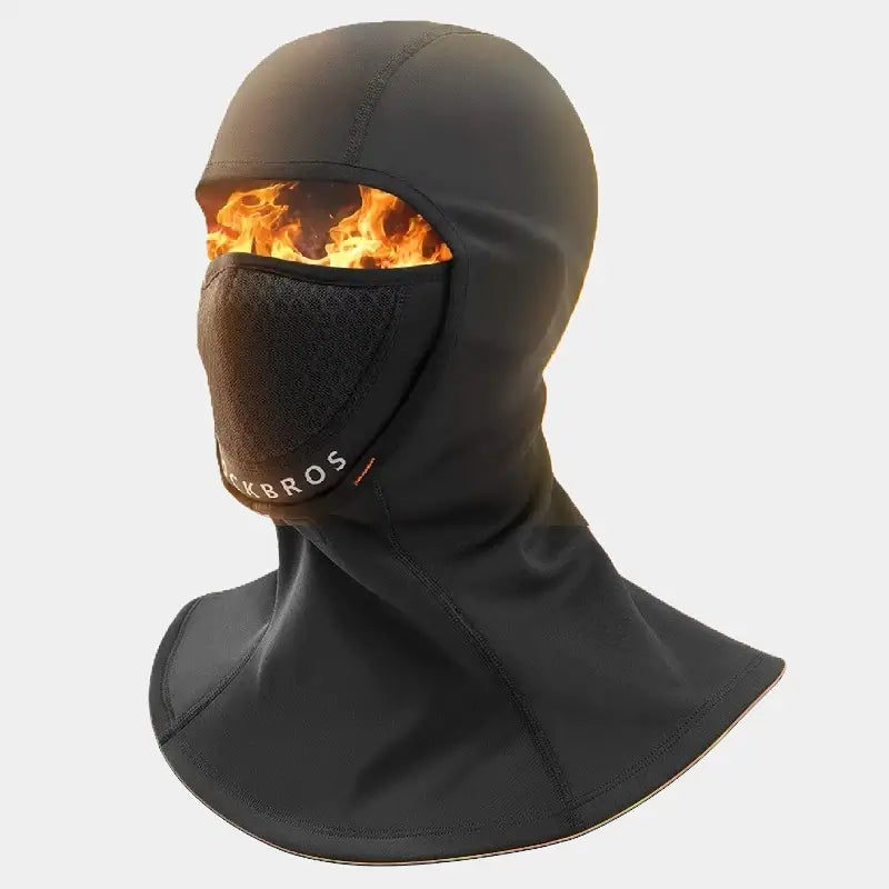 Cagoule thermique moto noire avec design ergonomique et protection renforcée, mettant en avant une ouverture pour les yeux avec un effet visuel de flammes, idéale pour les trajets par temps froid et venteux.