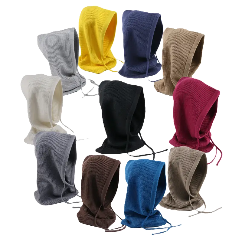 Sélection de cagoules tricot femme en plusieurs couleurs : jaune, beige, bleu marine, noir, gris et bordeaux, parfaites pour un usage hivernal et tendance.