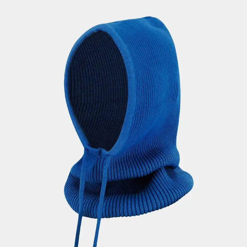 Cagoule Tricot Femme bleu royal, parfaite pour un look audacieux et une protection efficace contre le froid.