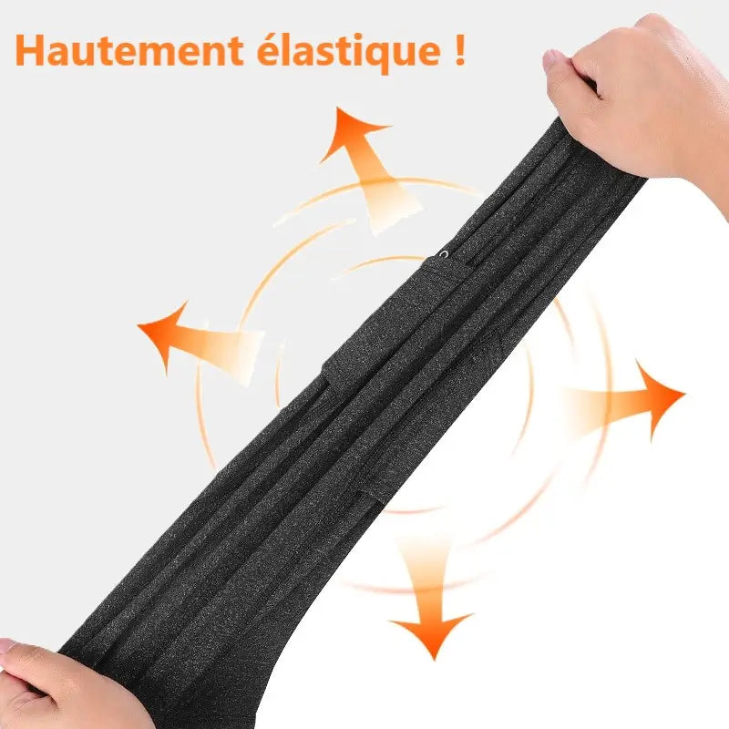 Démonstration de l'élasticité de la cagoule vélo grand froid noire, étirée à deux mains pour illustrer sa haute élasticité. Parfaite pour un ajustement confortable et adapté à toutes les morphologies.